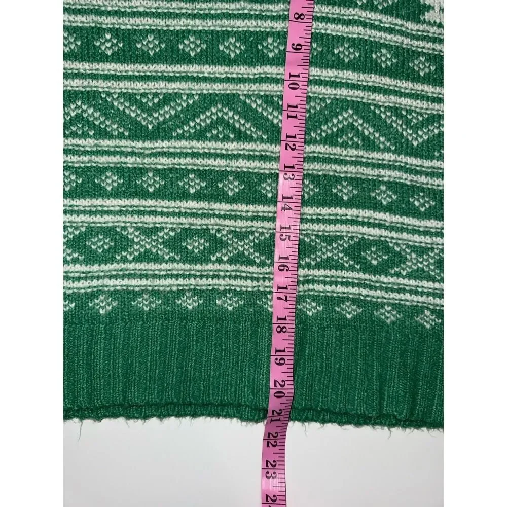 American Eagle Green Fair Isle Sweater Crewneck Snowdrift Warm Cozy Large St Pat